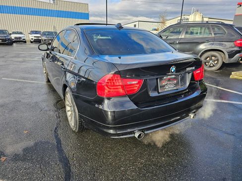 Used 2011 BMW 335i xDrive Sedan image 3