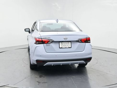 Used 2025 Nissan Versa SV w/ Trunk Package FWD image 17