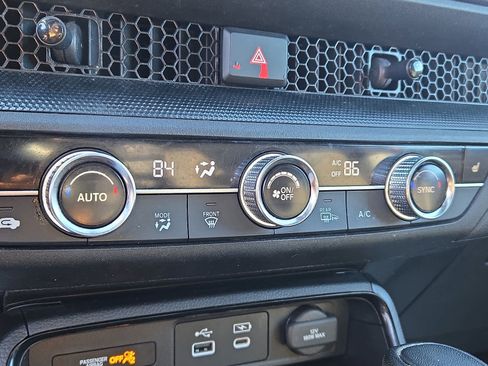 Used 2023 Honda CR-V Sport image 18