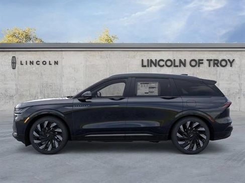 New 2026 Lincoln Nautilus Reserve w/ Jet Appearance Package AWD/4WD image 3