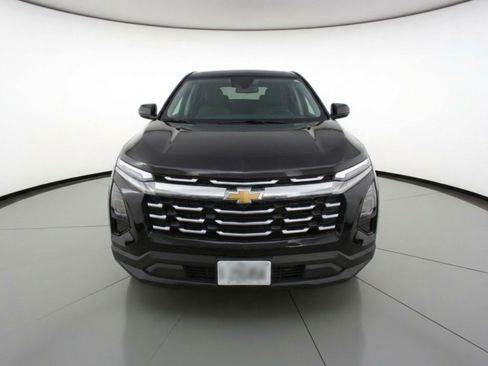 Used 2025 Chevrolet Equinox LT FWD image 2