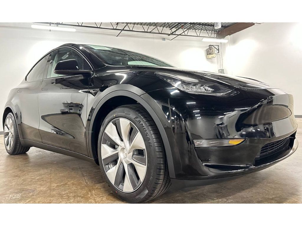 Used 2021 Tesla Model Y Long Range AWD/4WD image 6