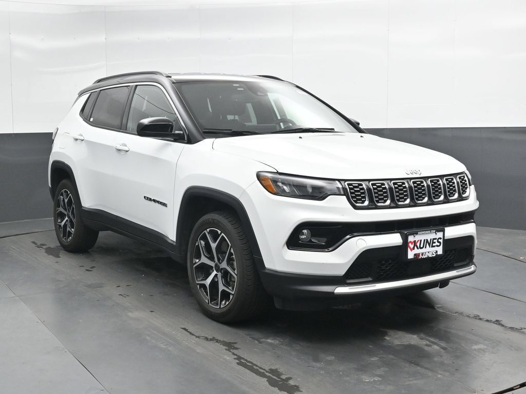 Used 2025 Jeep Compass Limited AWD/4WD image 5