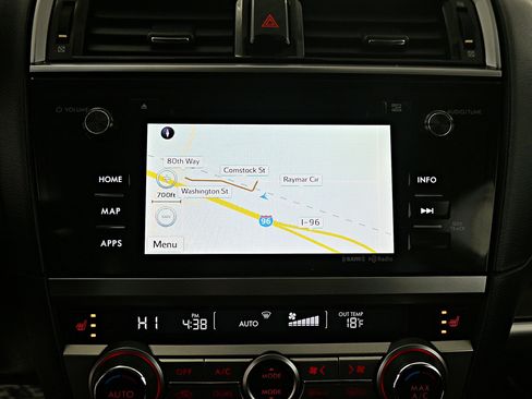 Used 2017 Subaru Outback 3.6R Touring image 12