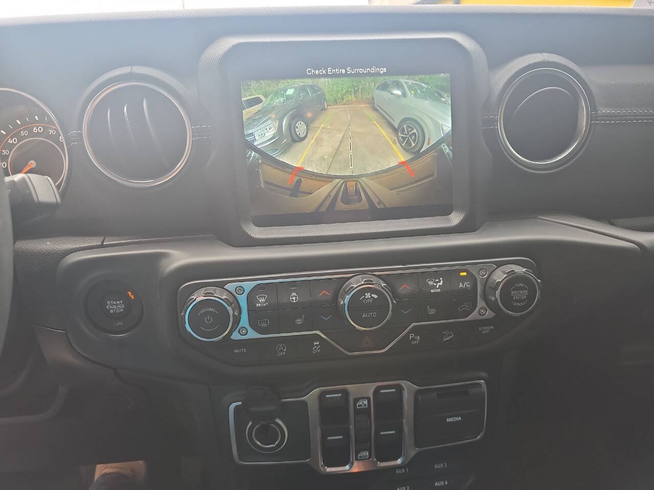 Used 2019 Jeep Wrangler Unlimited Sahara w/ Quick Order Package 24M Moab AWD/4WD image 7