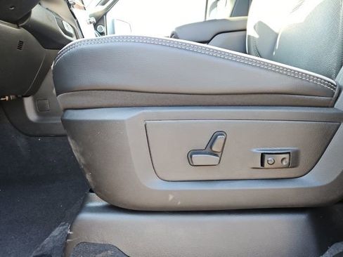 New 2026 RAM 2500 Laramie AWD/4WD image 24