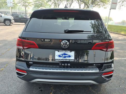 Used 2023 Volkswagen Taos SE AWD/4WD image 6