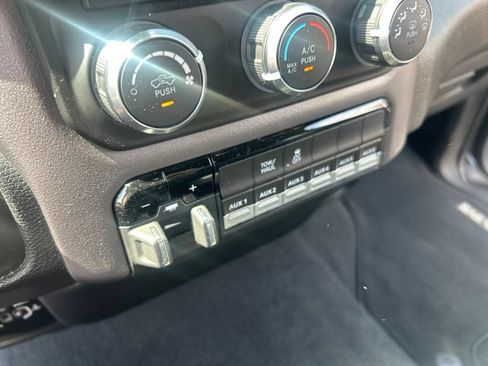 Used 2022 RAM 2500 Big Horn w/ Snow Chief Group AWD/4WD image 10