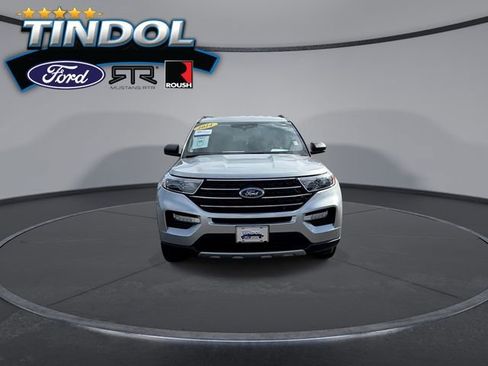 Certified 2024 Ford Explorer XLT w/ Equipment Group 202A image 4