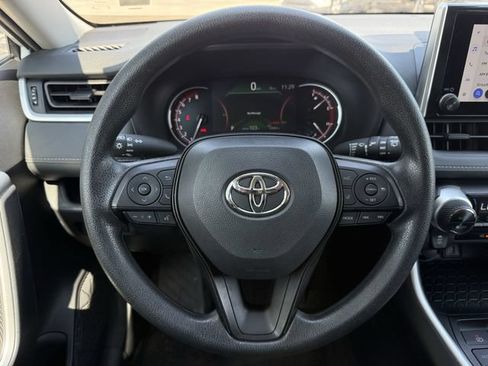 Used 2025 Toyota RAV4 XLE FWD image 13