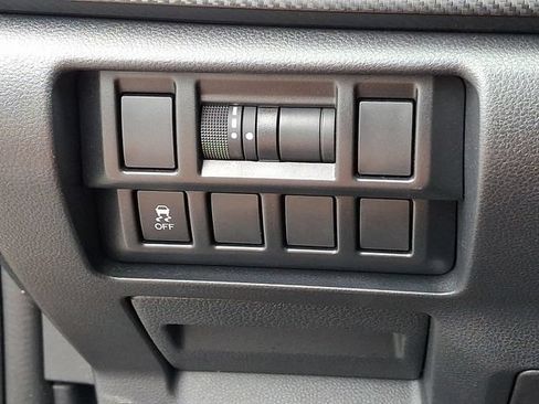 Used 2019 Subaru Crosstrek 2.0i w/ Eyesight System AWD/4WD image 25