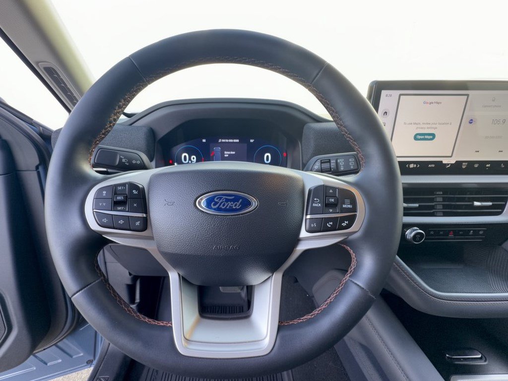 Used 2025 Ford Explorer Active RWD image 10
