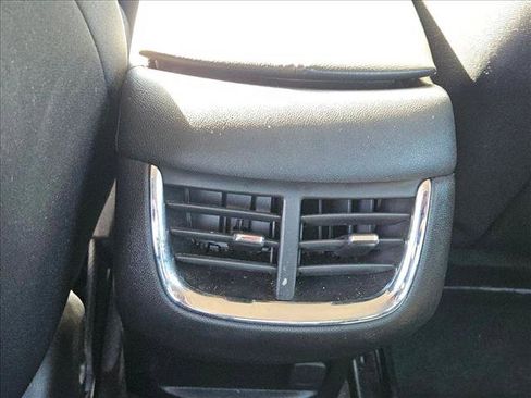 Used 2024 Chevrolet Malibu LT FWD image 16