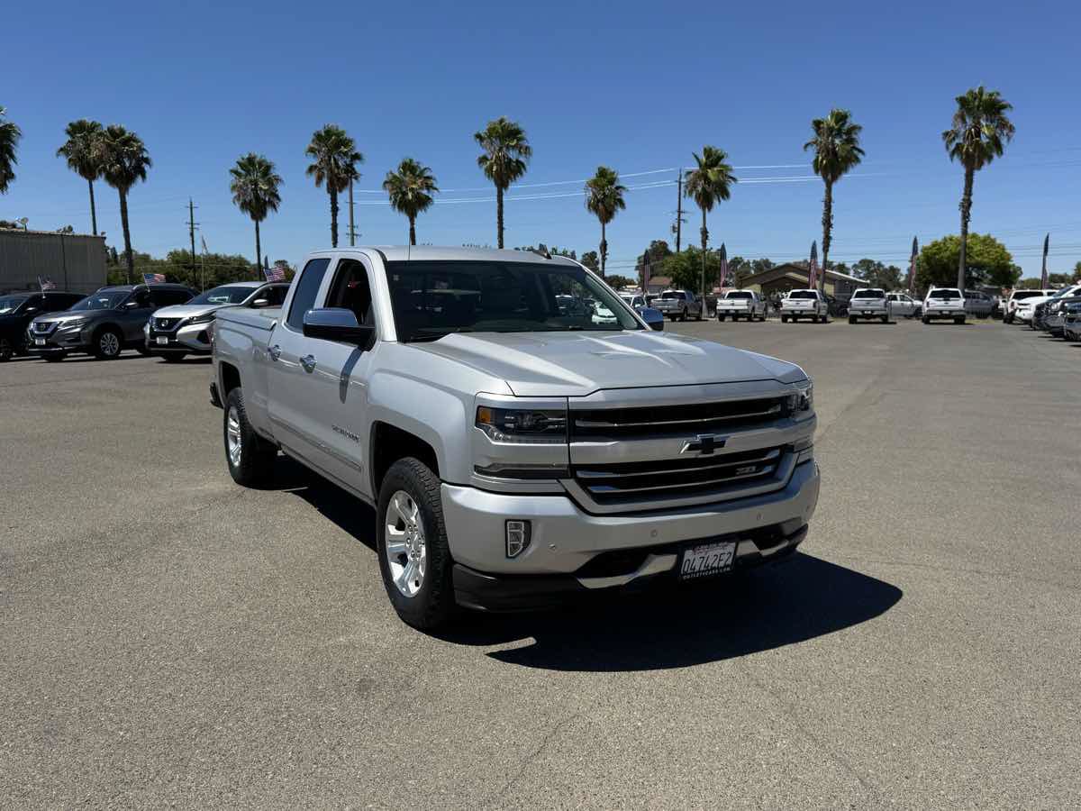 Used 2017 Chevrolet Silverado 1500 LTZ Z71 w/ LTZ Plus Package AWD/4WD image 3