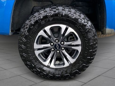 Used 2021 Chevrolet Colorado Z71 w/ Safety Package image 11