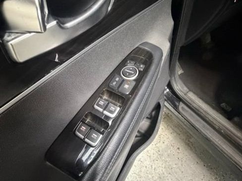 Used 2019 Kia Sorento EX AWD/4WD image 21