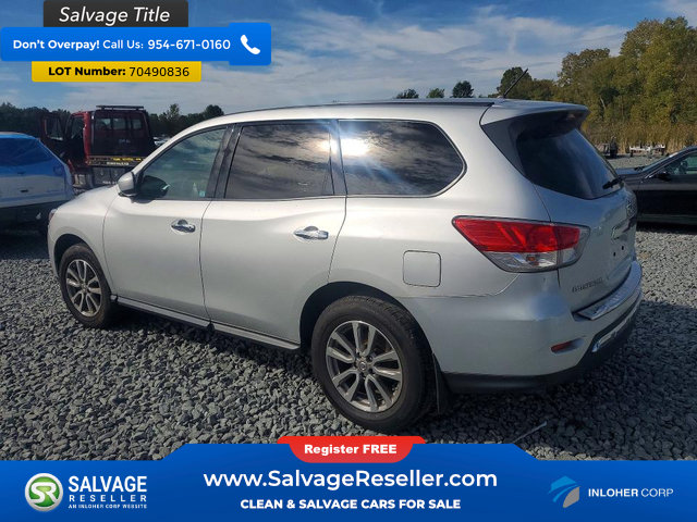 Used 2014 Nissan Pathfinder S AWD/4WD image 3