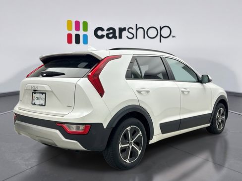 Used 2023 Kia Niro LX FWD image 5