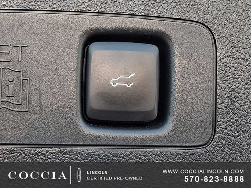Certified 2023 Lincoln Corsair AWD w/ Equipment Group 101A image 28
