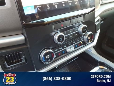 Certified 2022 Ford Expedition XLT image 18