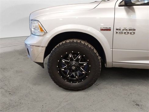 Used 2016 RAM 1500 Laramie image 14