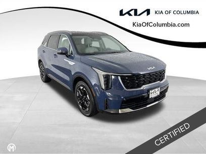 Certified 2025 Kia Sorento S w/ Panoramic Sunroof Package