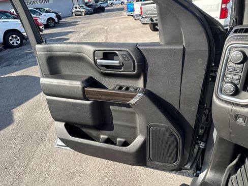 Used 2021 Chevrolet Silverado 1500 RST AWD/4WD image 16