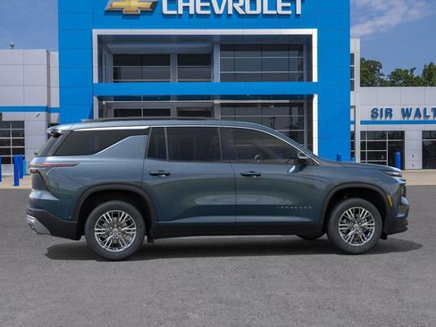 New 2026 Chevrolet Traverse LT w/ Driver Confidence Package image 5