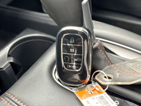Used 2025 Honda HR-V Sport image 21