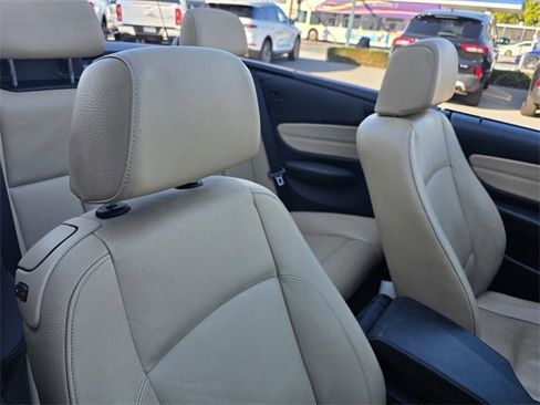 Used 2011 BMW 128i Convertible image 14