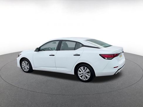 Used 2025 Nissan Sentra S FWD image 10