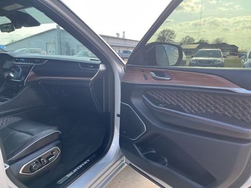 Used 2023 Jeep Grand Cherokee Summit w/ Adv Protech Group IV image 16