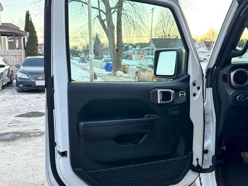 Used 2021 Jeep Wrangler Unlimited Sport image 12