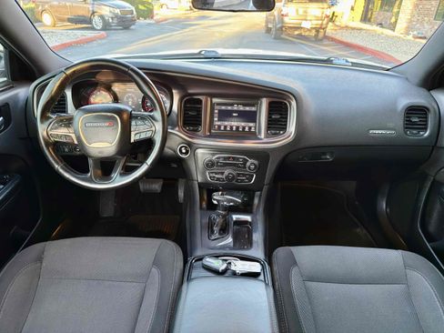 Used 2018 Dodge Charger SXT w/ Blacktop Package image 18