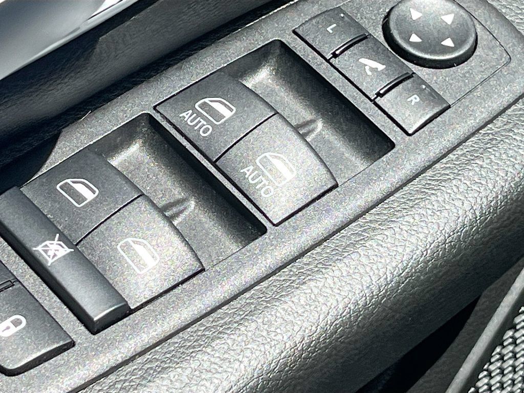 Used 2024 RAM 1500 Big Horn AWD/4WD image 17