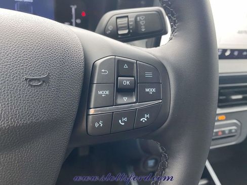 New 2025 Ford Maverick XLT w/ XLT Luxury Package AWD/4WD image 21
