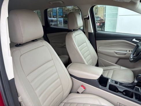 Used 2017 Ford Escape Titanium FWD image 26