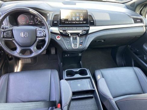 Used 2025 Honda Odyssey Sport-L image 16