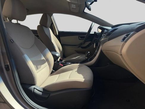 Used 2016 Hyundai Elantra SE FWD image 15