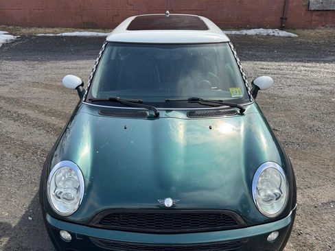 Used 2006 MINI Cooper Hardtop image 1