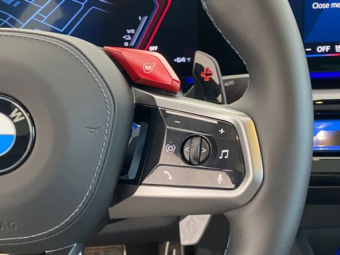 Used 2026 BMW M5 w/ Executive Package image 31