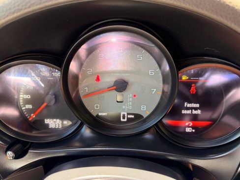 Used 2016 Porsche Macan S w/ Infotainment Package AWD/4WD image 30