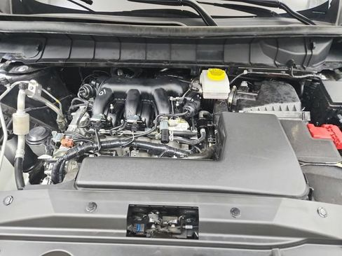 Used 2025 Nissan Pathfinder SL w/ SL Premium Package AWD/4WD image 18