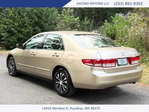 Used 2004 Honda Accord LX image 3