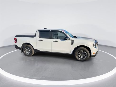 Certified 2025 Ford Maverick XLT w/ XLT Luxury Package image 8