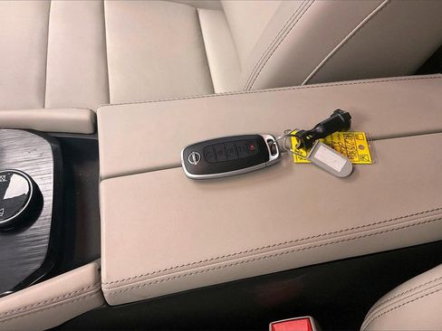 Certified 2023 Nissan Rogue SL image 10