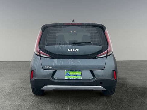 Used 2025 Kia Soul LX image 6
