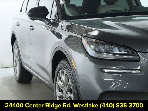 Certified 2022 Lincoln Corsair AWD w/ Premium Package image 9