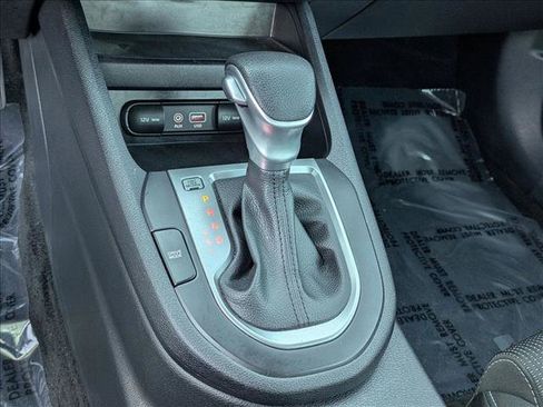 Used 2021 Kia Forte LXS image 14