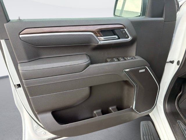 New 2026 Chevrolet Silverado 1500 RST AWD/4WD image 16